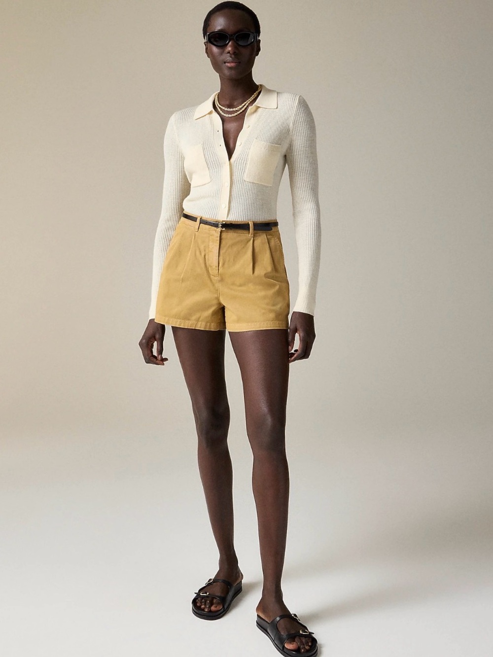 ✨J. Crew 3" Pleated Chino Short Size 2